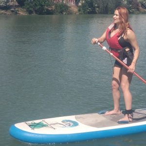 Una persona en Paddle Surf